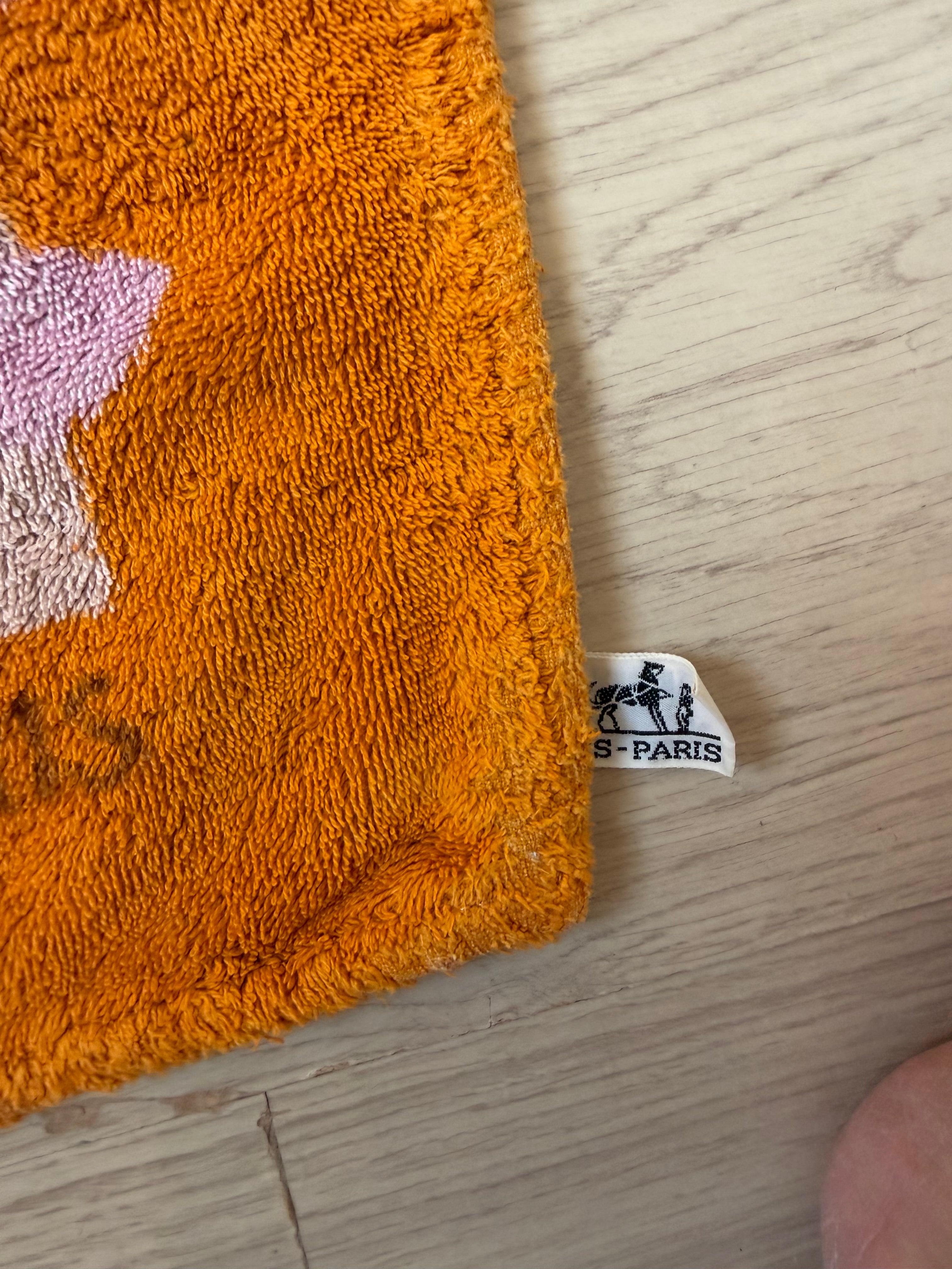Vintage Hermès Paris Elephants Cotton Terry Towel – 60 × 90 cm – Made in France