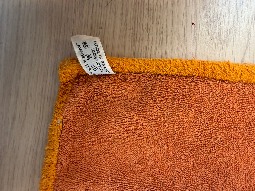 Vintage Hermès Paris Elephants Cotton Terry Towel – 60 × 90 cm – Made in France