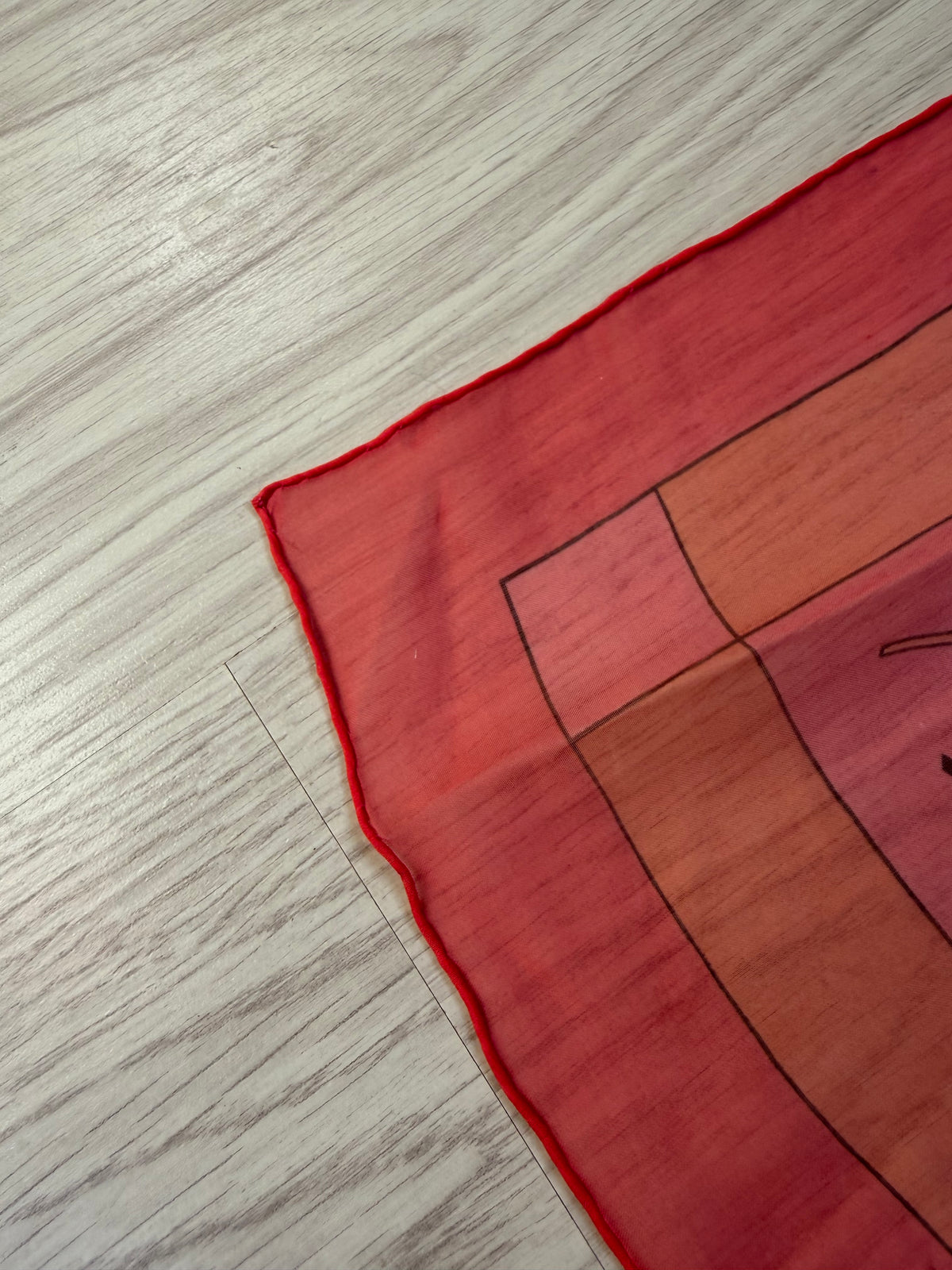 Hermès Fantaisies Indiennes Mousseline GM 140 by Loïc Dubigeon – Vintage Silk Chiffon Shawl