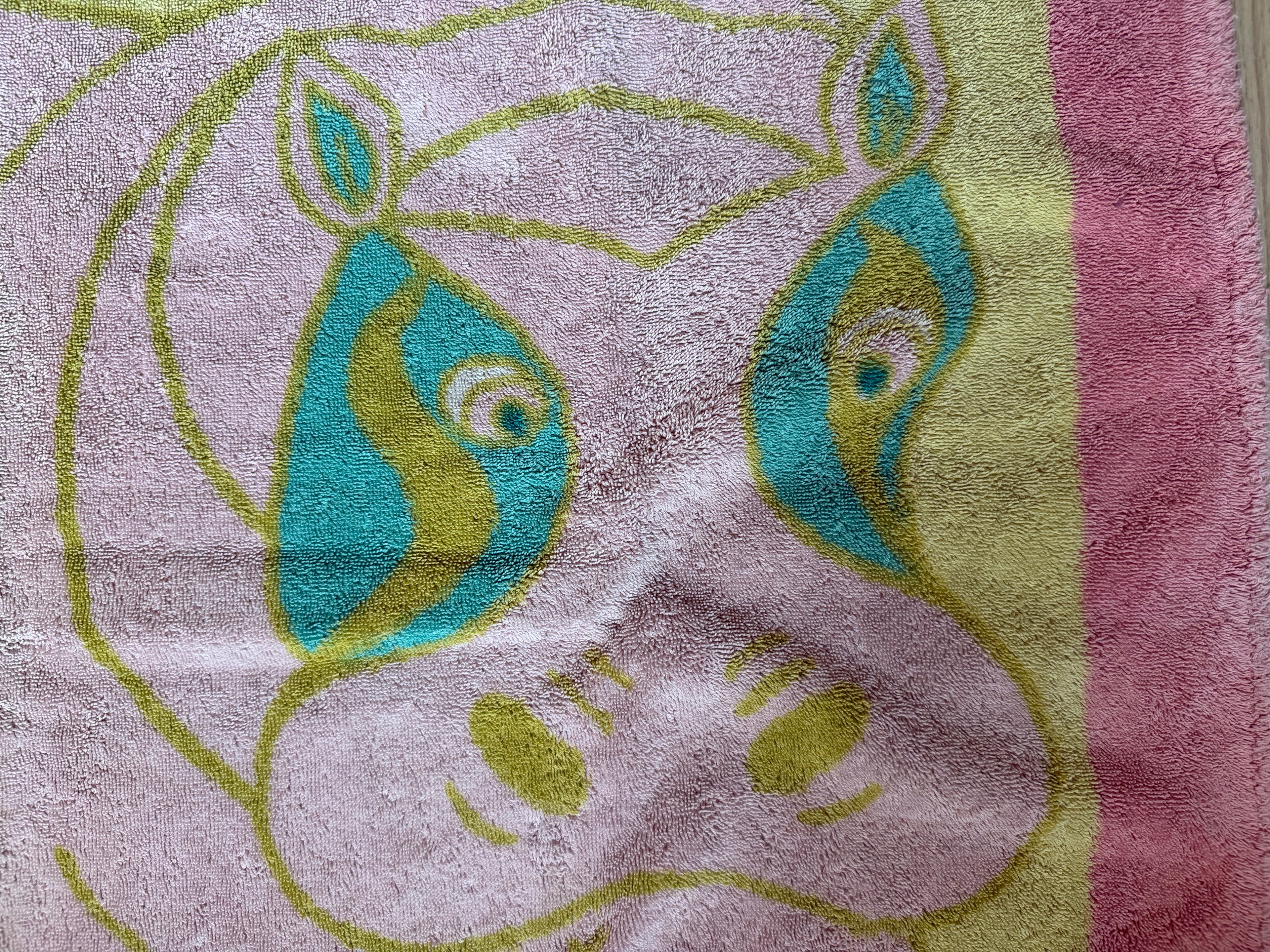 Vintage Hermès Paris Rhinoceros Cotton Terry Towel – 60 × 90 cm – Made in France