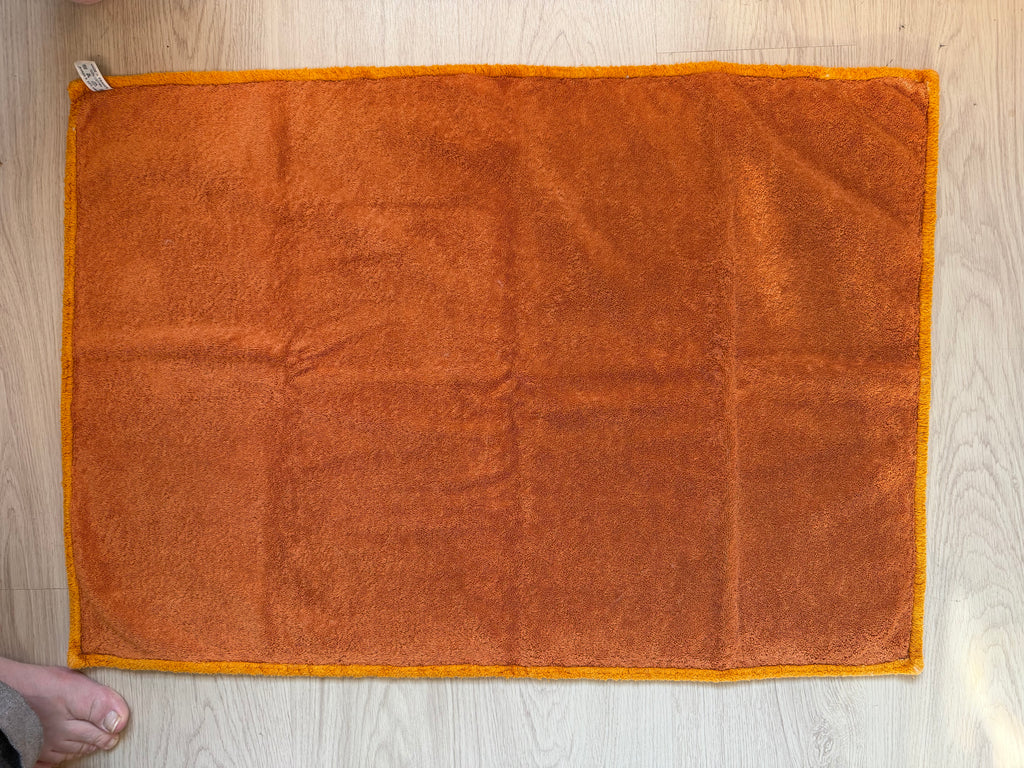 Vintage Hermès Paris Elephants Cotton Terry Towel – 60 × 90 cm – Made in France