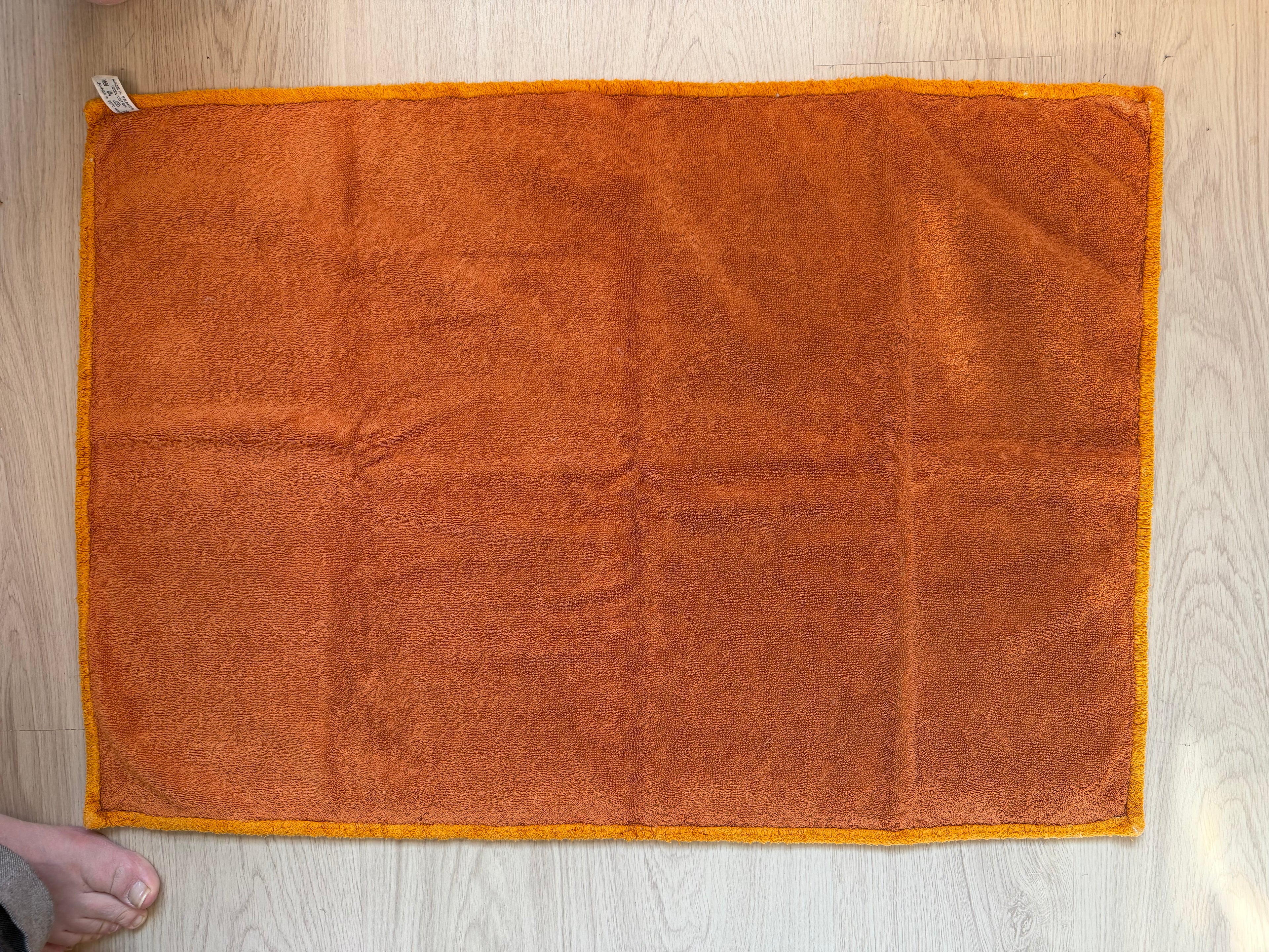 Vintage Hermès Paris Elephants Cotton Terry Towel – 60 × 90 cm – Made in France