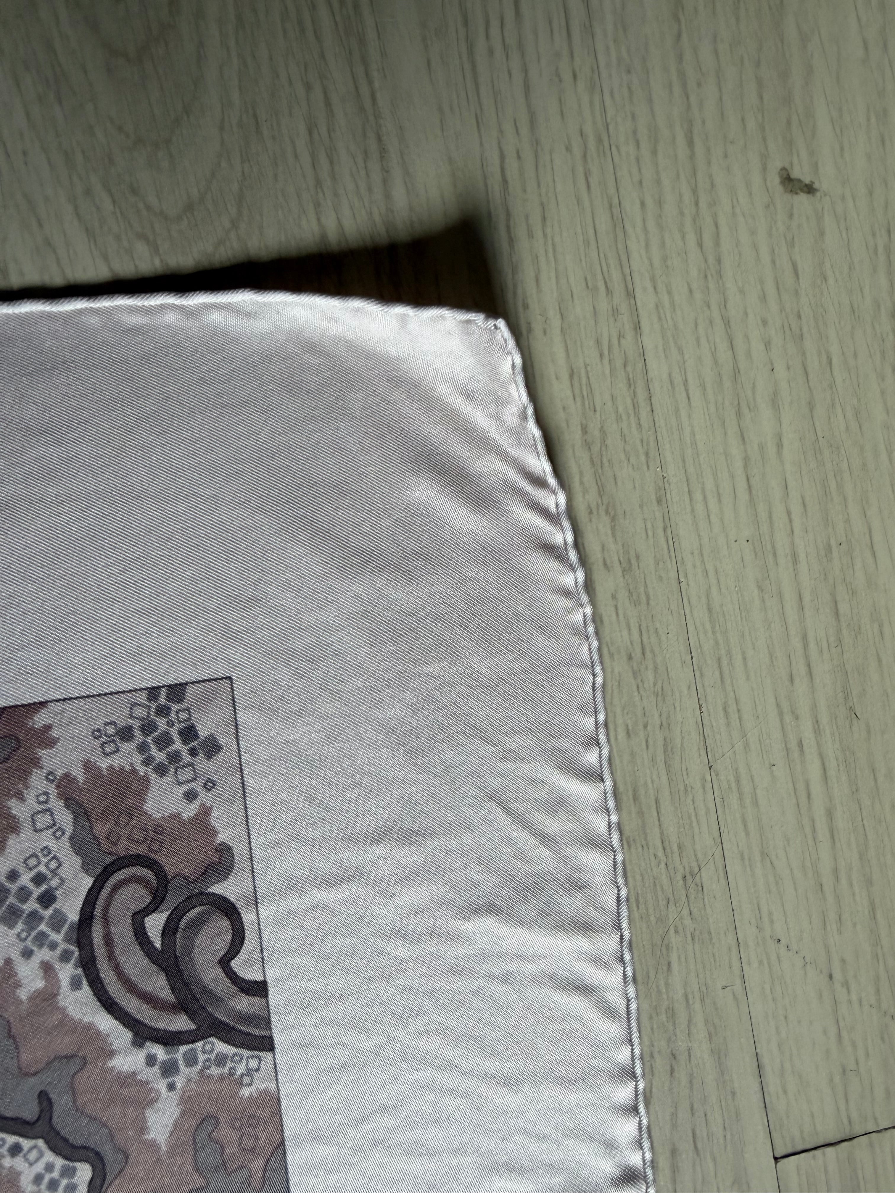 Hermès À Contre-Courant Silk Scarf 90